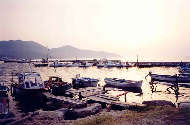 Stary port w stolicy wyspy Thassos - w Limenas (o zachodzie słońca)