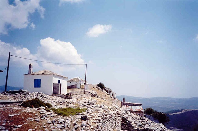 Zabudowania Kastro na wyspie Thassos, do którego udało nam się dotrzeć wędrując przez góry