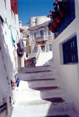 Plączę się po wiosce Olimpos. Ile jest w niej schodków - nie mam pojęcia, ale dużo, bardzo dużo 