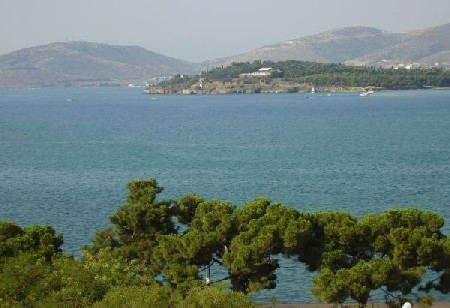 Spojrzenie na zatokę Pagasitikos w Volos i to, co po jej drugiej stronie