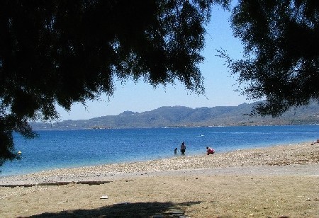 Nadal plaża w Karystos - spojrzenie w drugą stronę 