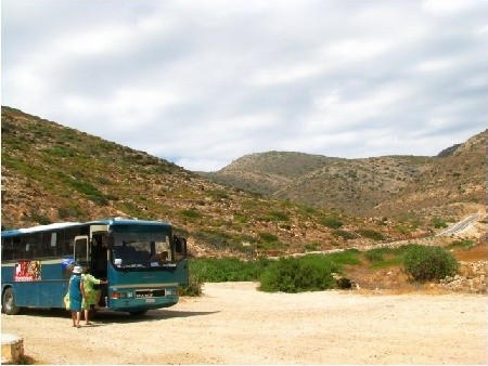 Plaża Agios Georgios: można tu przyjechać z Chory autobusem KTEL-u 