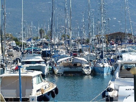 Marina w Kalamacie: chyba jednak widać, że sezon żeglarski ma się ku końcowi
