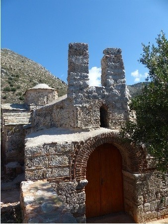 Kolejny z tych najpiękniejszych kościółków:  XI-wieczny Agios Stratigos w wiosce Boularii