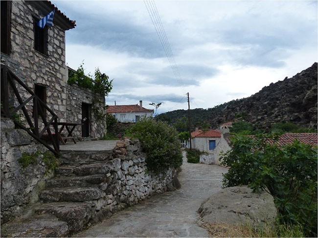 Methana: spacerując po sennej wiosce Kameni Chora