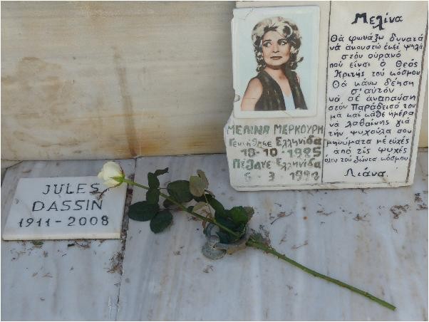 Pierwszy cmentarz w Atenach - grobowiec Meliny Merkouri