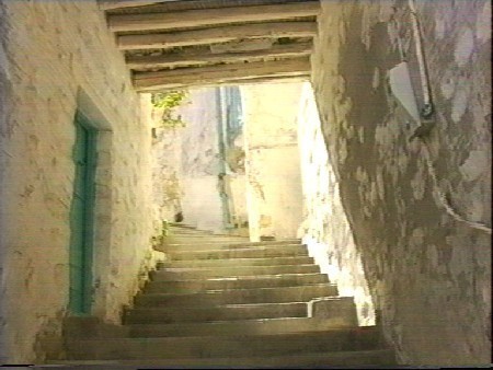 Chodząc po Ano Syros co chwila trzeba pokonywać schody 